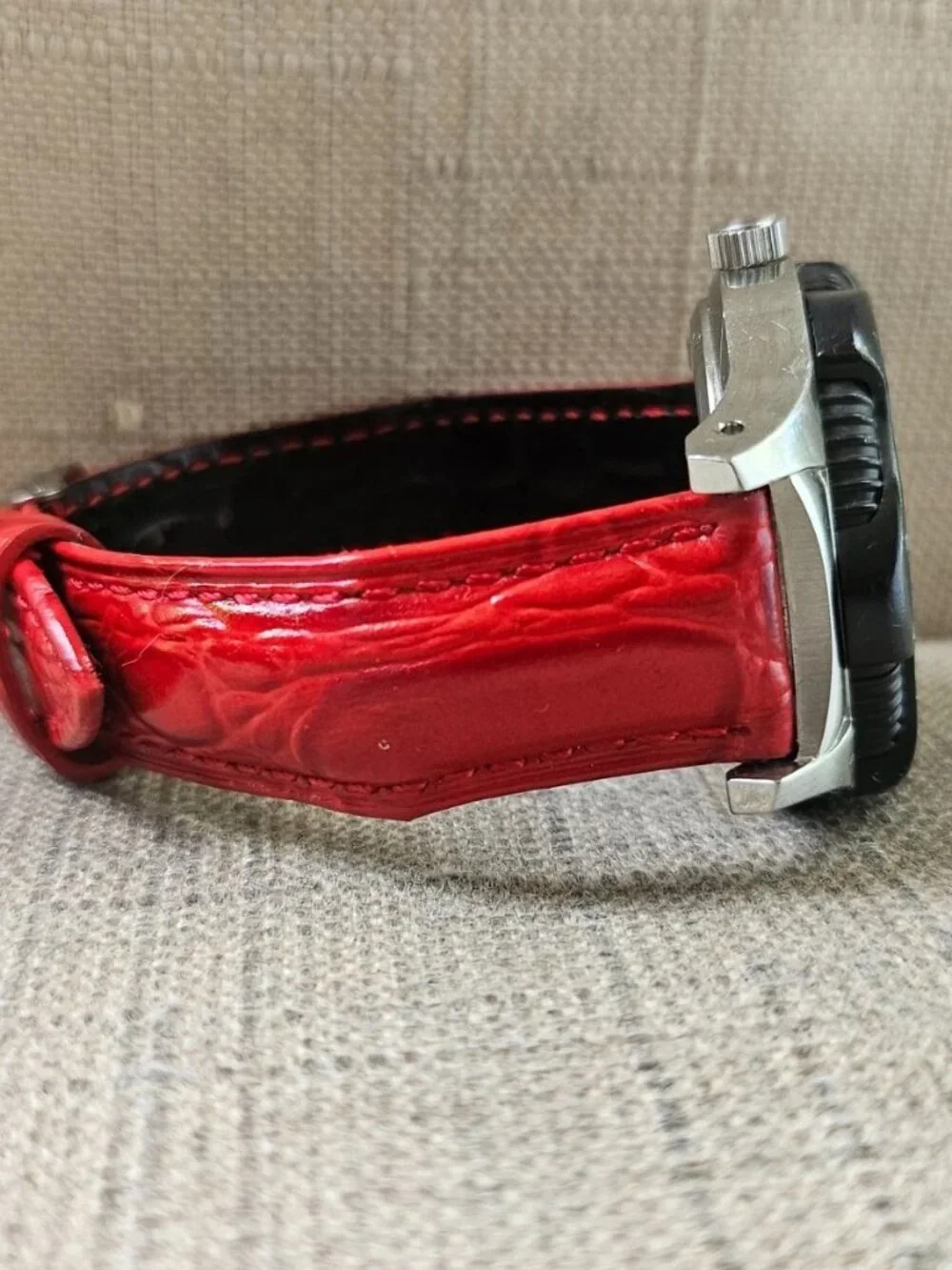 Freestyle Wristwatch Quartz Analog Red Leather Strap Unisex Wrist Watch